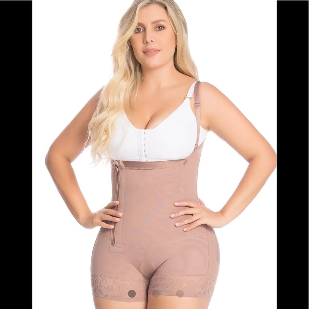 Fajate colombian made woman body shaper
